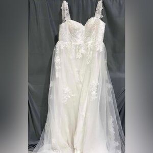Touch of Edge Hebeos Plus Size Ball Gown Wedding Dress size 26W NWOT